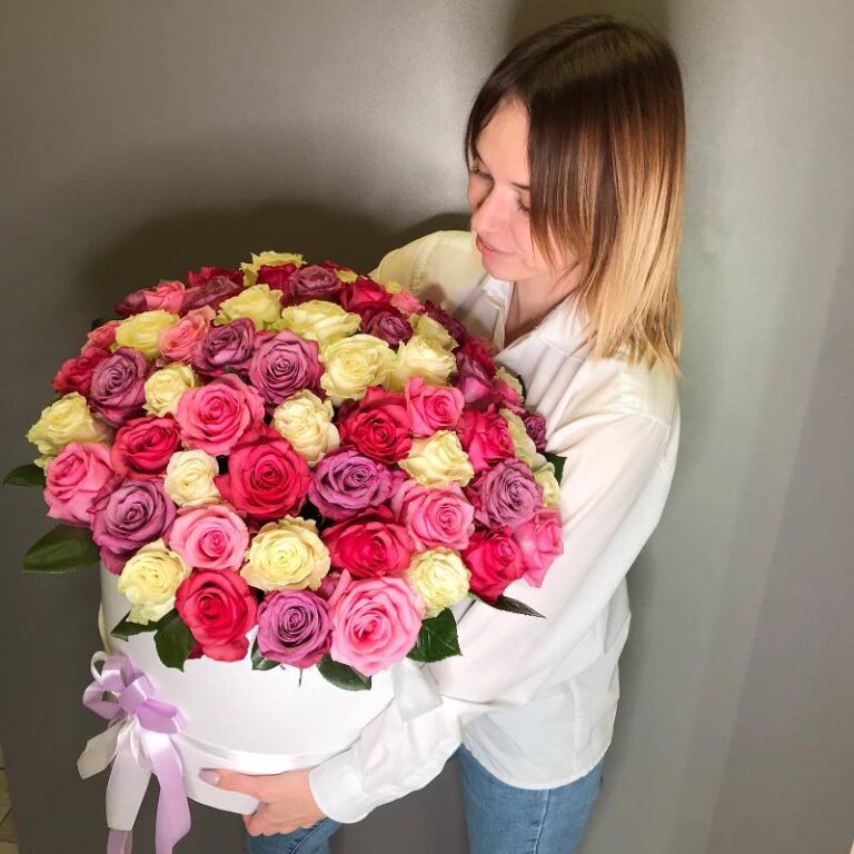 Classic, spray, and garden-style Ecuadorian roses: a wholesale guide — photo 6 of 6